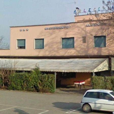 Hotel Arlecchino Castel San Pietro Terme Exterior foto