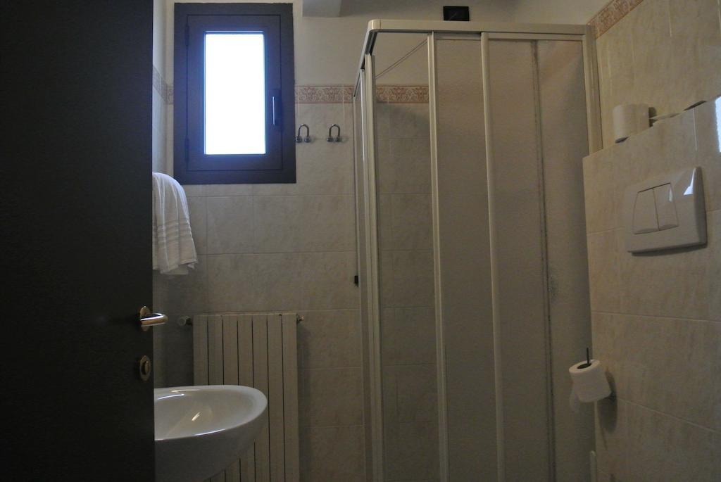 Hotel Arlecchino Castel San Pietro Terme Exterior foto